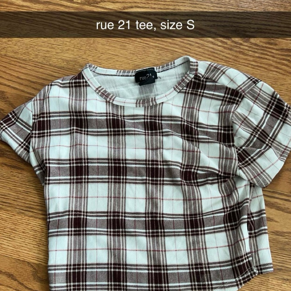 Rue21 Plaid women’s Shirt - Brown and White